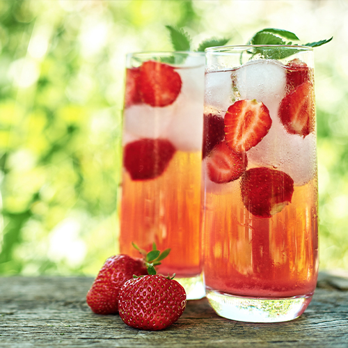 Bourbon Strawberry Ice Tea Lundeen S